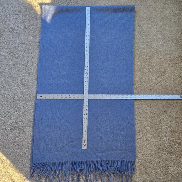 NWOT Large Thick Soft Wool Scarf with Fringe Cornflower Blue - Picture 4 of 6
